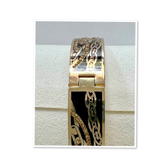 Henri Bendel Bracelet - Picture 5 of 9